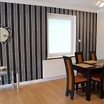 White Lantgård